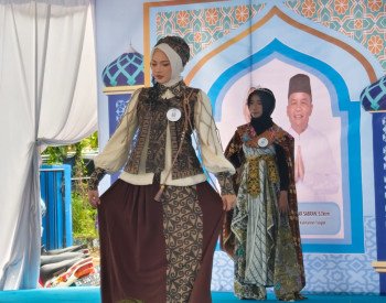 Tampil Anggun dan Penuh Percaya Diri, Raisya Arina Zaidan Curi Perhatian di Gebyar Ramadan