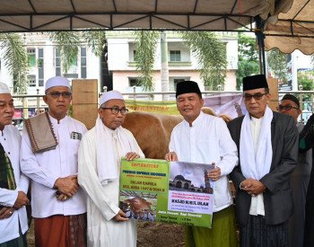 Gubernur Agustiar Ajak Masyarakat Teladani Keikhlasan dan Ketaatan saat Iduladha